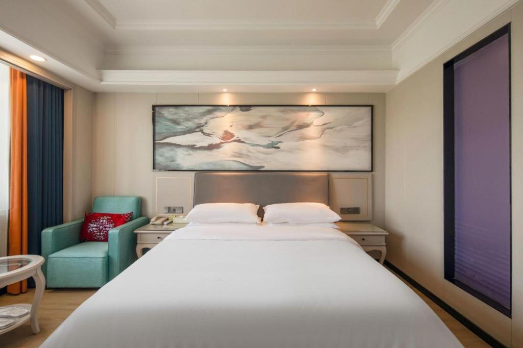 Vienna International Hotel Shanghai Pujiang Экстерьер фото