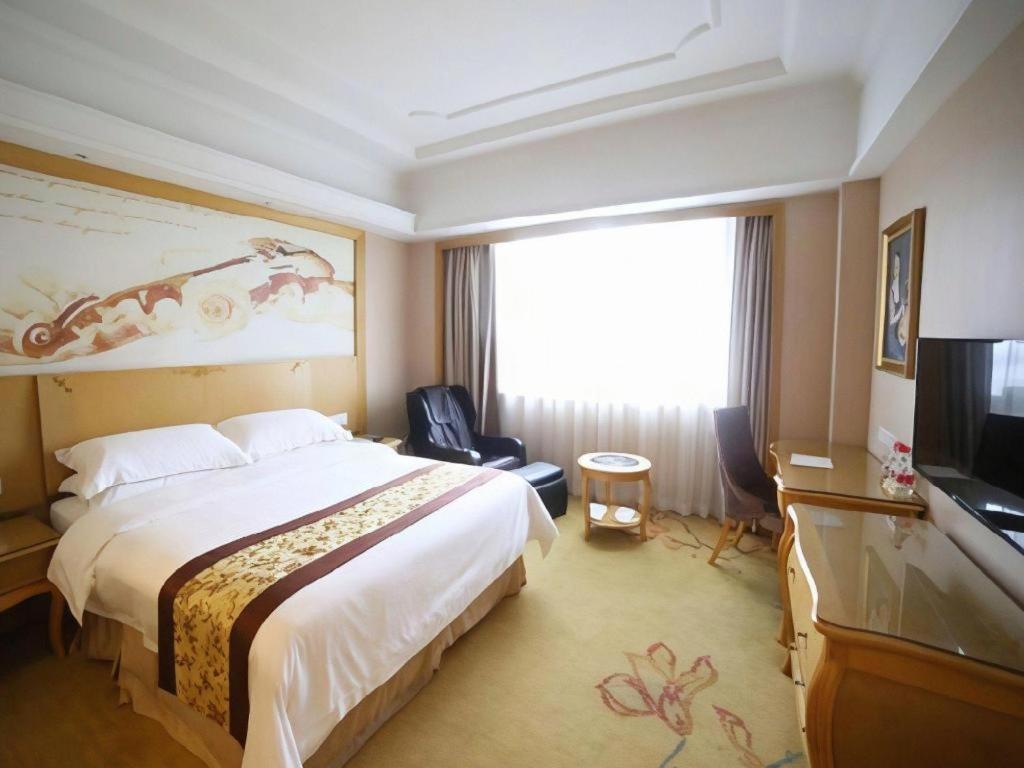 Vienna International Hotel Shanghai Pujiang Экстерьер фото