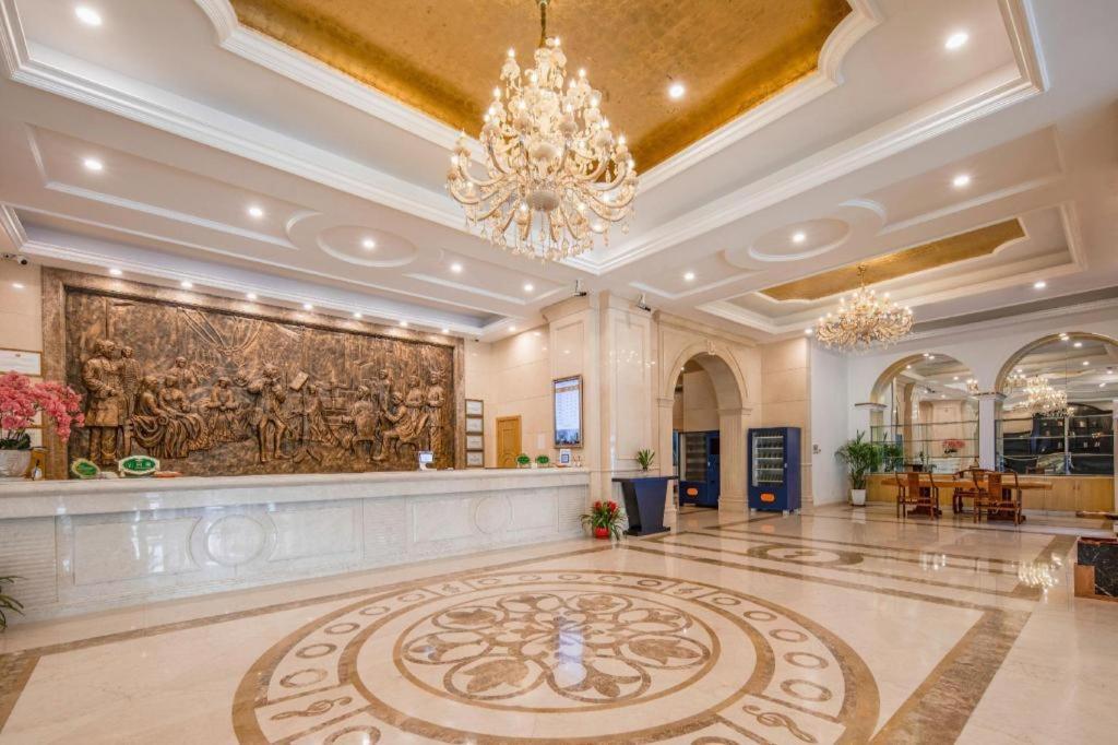 Vienna International Hotel Shanghai Pujiang Экстерьер фото